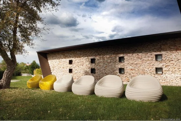 River Side Lounge Chair by Tonon